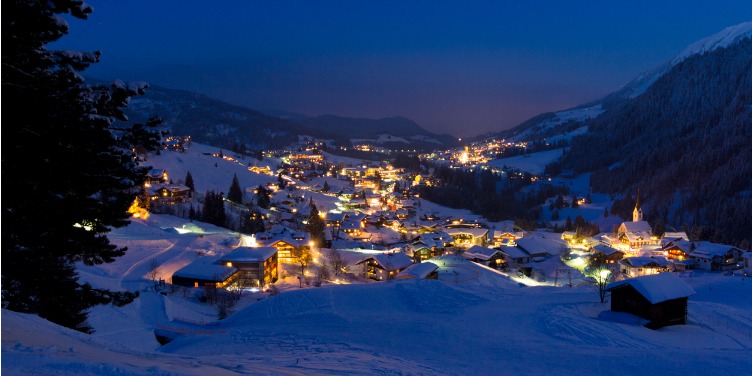 an image of a town in the Vorarlberg region of Austria during winter
