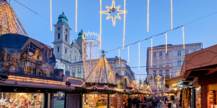 The 6 best places to visit in Austria at Christmas | Avanti Travel ...