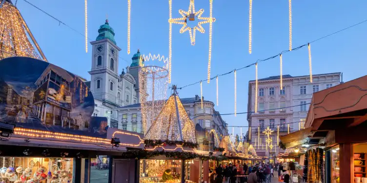 an image of the Christmas Market in Linz