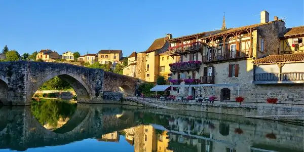 canal du midi reflections in the water