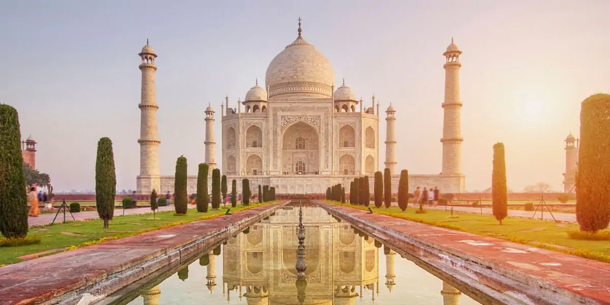 sunrise over the taj mahal
