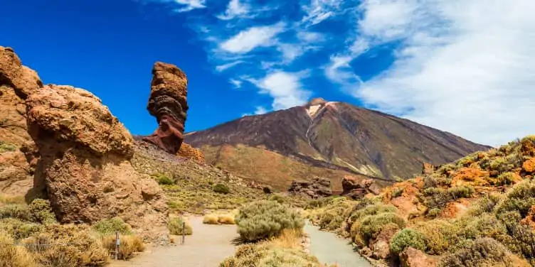 Panaromic view of Roque Cinchado rock formation in the Teide National Park