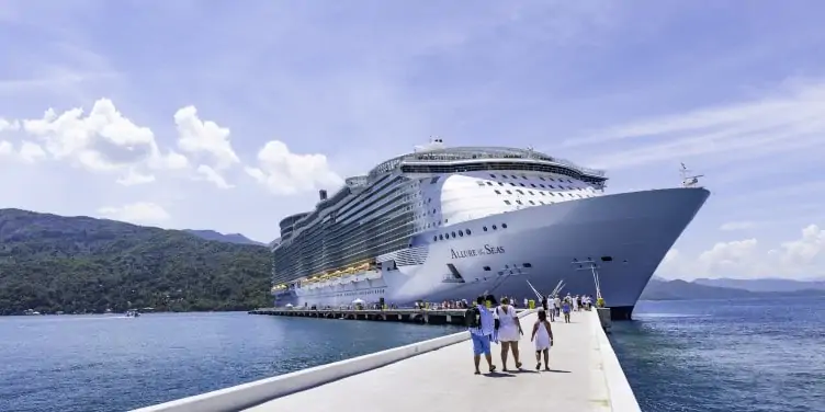 Passengers walking towards Royal Caribbean cruise ship